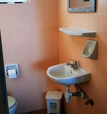 Apartmets Flisvos Апартаменты *